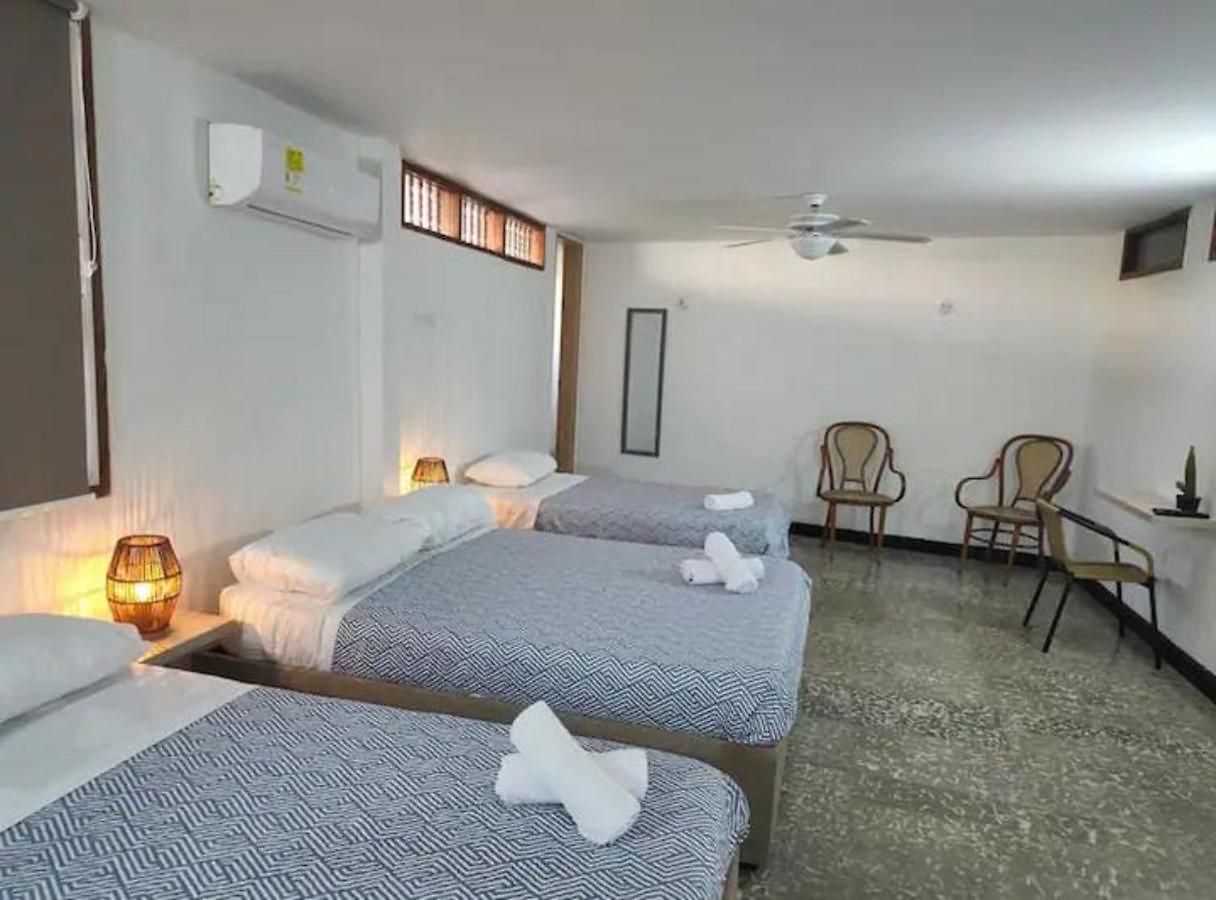 M4 Económico Estándar Hotel