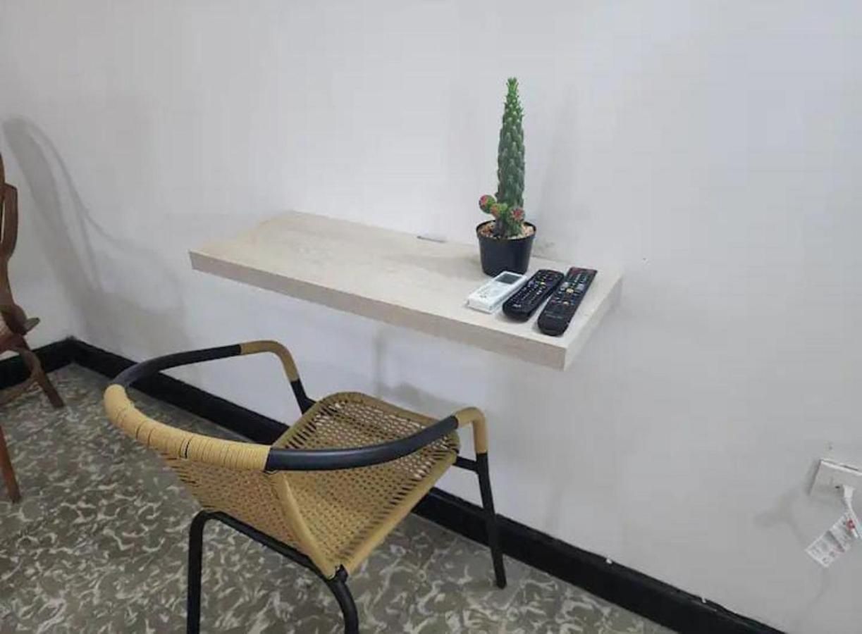 M4 Económico Estándar Hotel